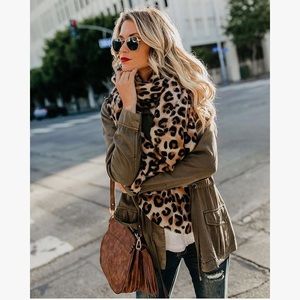 ‘PEGGY’ Leopard Print Blanket Scarf